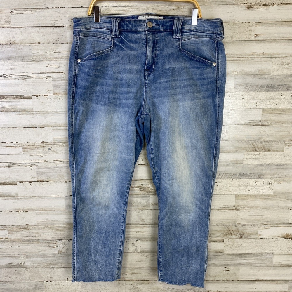 Torrid Jeans Women 18R Blue Denim Light Wash High-Rise Raw Hem Ankle